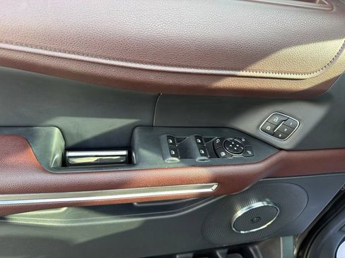 Used 2022 Ford Expedition Limited AWD/4WD image 25