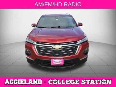 Used 2023 Chevrolet Traverse LT image 9