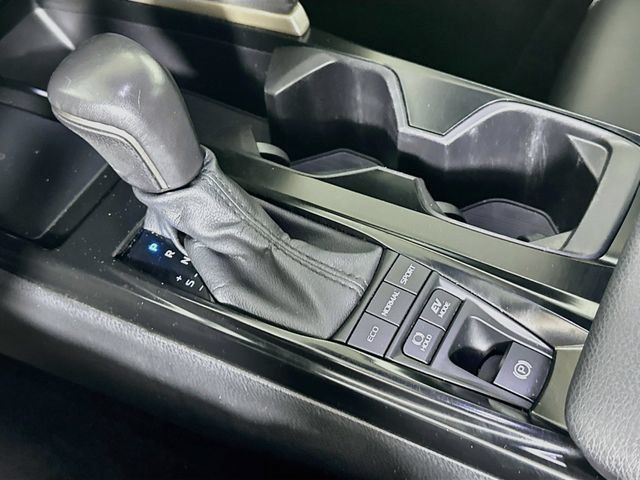 Certified 2025 Toyota Camry SE FWD image 19