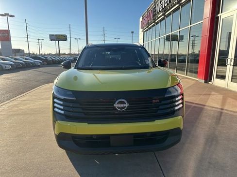 New 2026 Nissan Kicks SR w/ SR Premium Package image 8