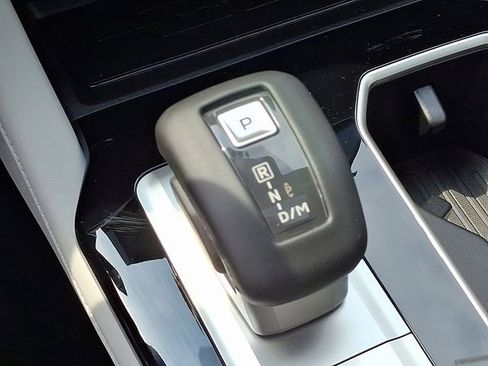 New 2025 Mitsubishi Outlander SE image 14