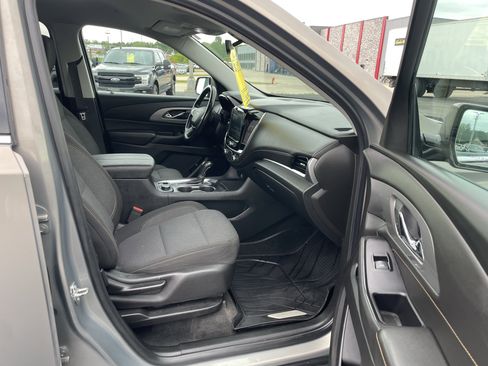 Used 2019 Chevrolet Traverse LT w/ LPO, Floor Liner Package AWD/4WD image 31