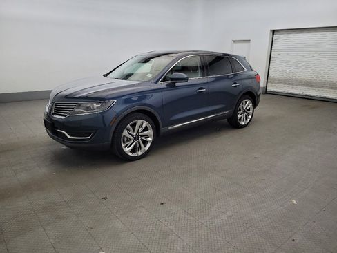 Used 2016 Lincoln MKX Reserve w/ Driver Assistance Package AWD/4WD image 2
