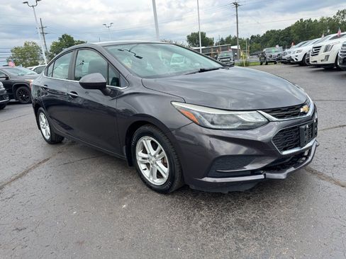 Used 2016 Chevrolet Cruze LT w/ Convenience Package FWD image 7