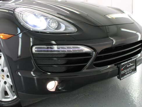 Used 2012 Porsche Cayenne image 22