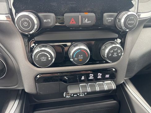New 2026 RAM 1500 Express AWD/4WD image 19