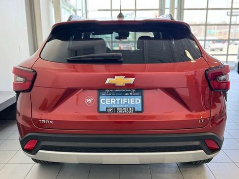 Certified 2024 Chevrolet Trax LT w/ Driver Confidence Package image 35