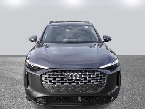 Certified 2025 Audi Q5 Premium Plus w/ Premium Plus image 2