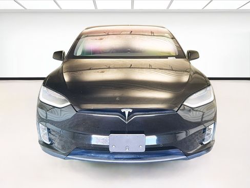 Used 2018 Tesla Model X AWD/4WD image 2