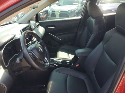 Used 2022 Toyota Corolla Cross XLE FWD image 15