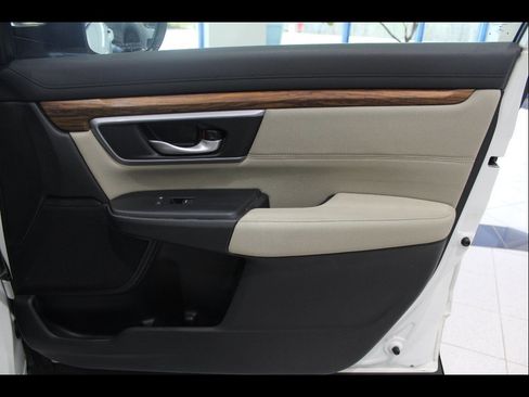 Used 2017 Honda CR-V EX image 25