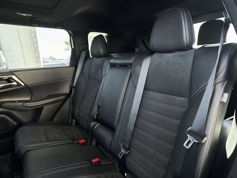 Used 2024 Mitsubishi Outlander Ralliart image 31