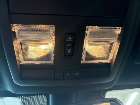 Used 2023 Dodge Challenger R/T Scat Pack w/ T/A Package image 17