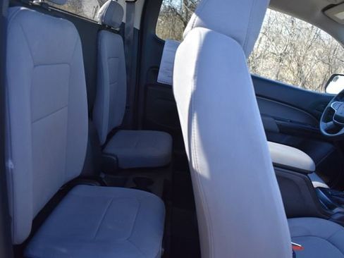 Used 2020 Chevrolet Colorado W/T w/ WT Convenience Package image 14