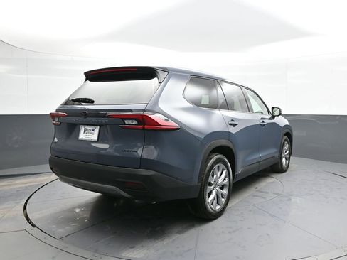 Certified 2025 Toyota Grand Highlander AWD image 6