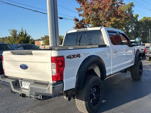 Used 2017 Ford F250 Lariat w/ Chrome Package image 4