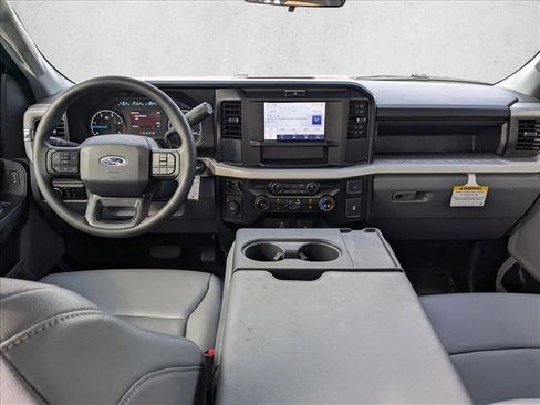 Used 2026 Ford F350 XL w/ XL Chrome Package image 18
