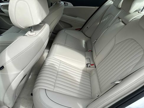 New 2026 Genesis G70 2.5T Prestige image 18