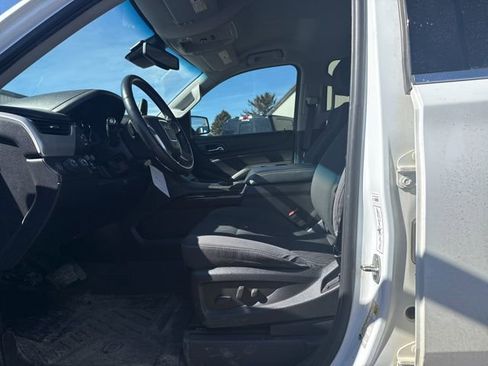 Used 2015 GMC Yukon SLE w/ Convenience Package image 16