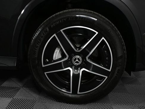 Used 2024 Mercedes-Benz GLC 300 image 35