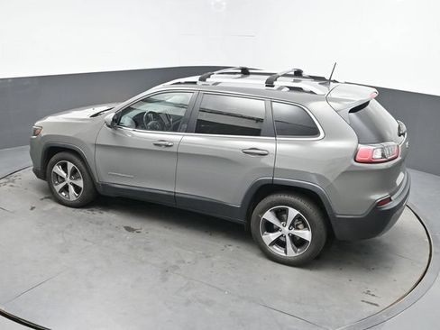 Used 2020 Jeep Cherokee Limited FWD image 35