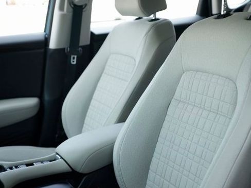 New 2025 Honda HR-V LX image 25