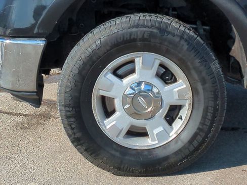 Used 2013 Ford F150 XLT w/ Mid Equipment Group image 14