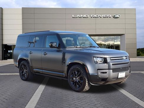 Used 2025 Land Rover Defender 130 Outbound AWD/4WD image 3