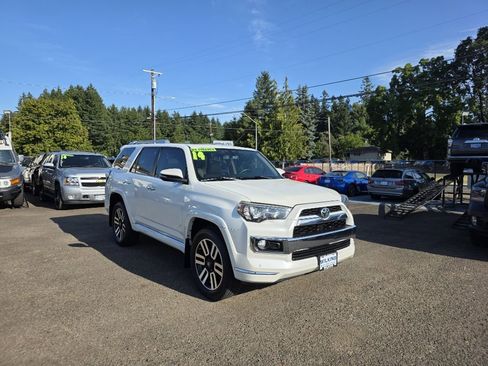 Used 2014 Toyota 4Runner Limited image 3
