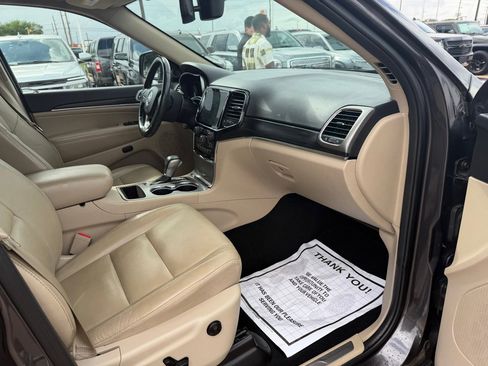 Used 2020 Jeep Grand Cherokee Limited image 8