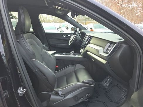 Certified 2023 Volvo XC60 B6 Ultimate w/ Protection Package Premier image 17