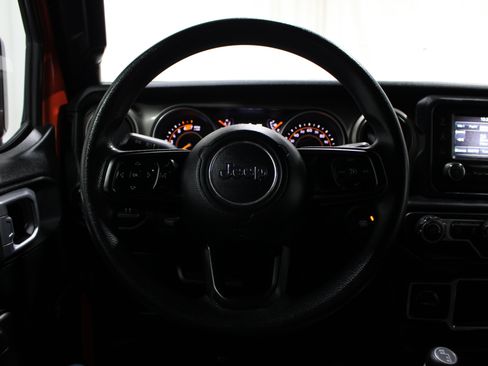 Used 2018 Jeep Wrangler Unlimited Sport AWD/4WD image 7