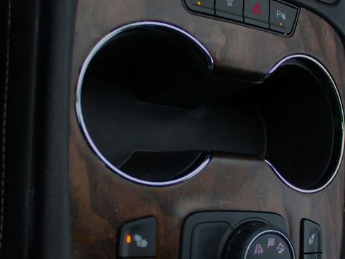 Used 2021 GMC Acadia Denali w/ Denali Technology Package image 33