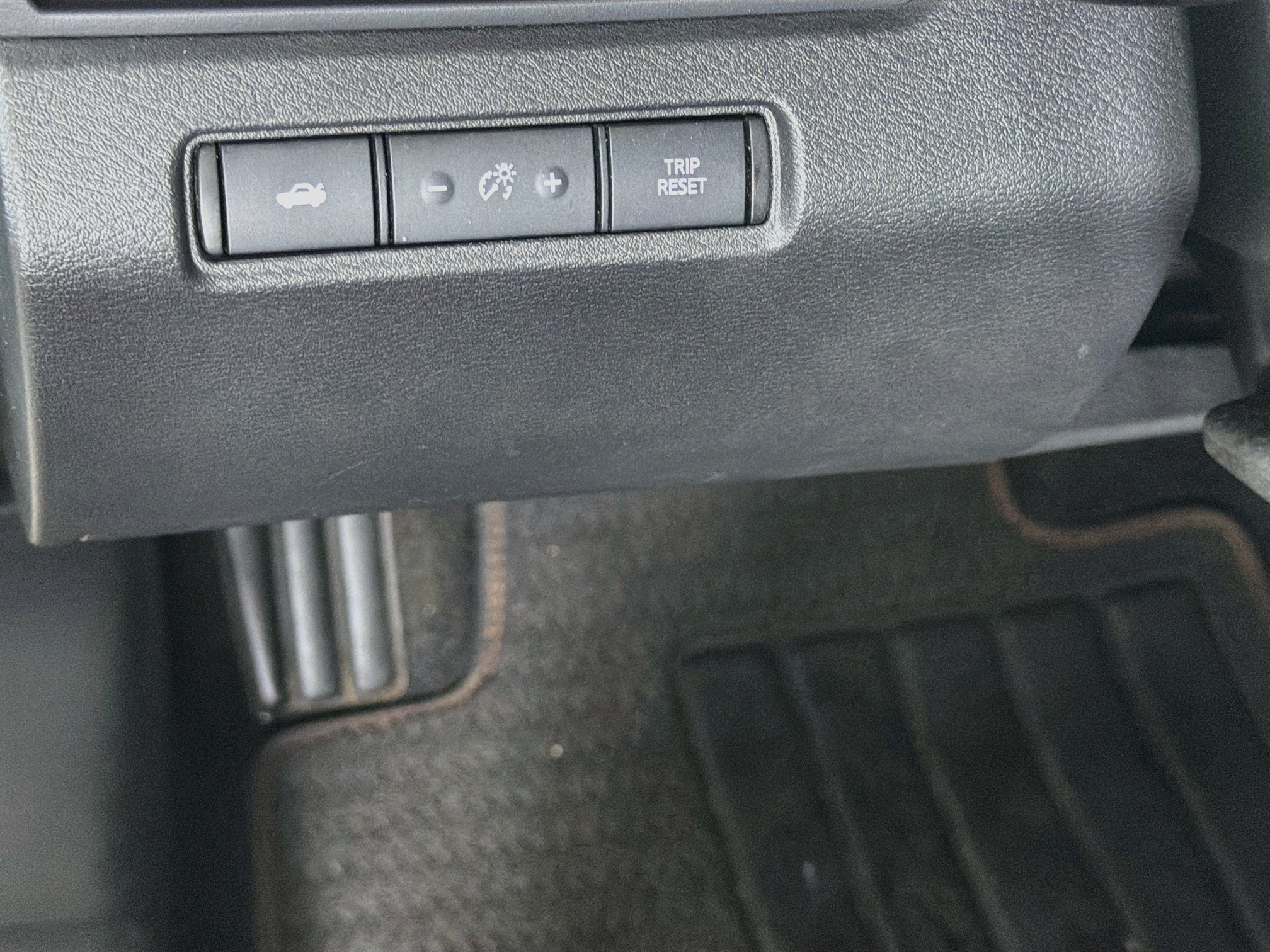Used 2025 Nissan Altima 2.5 SR FWD image 16