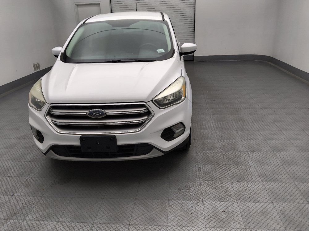 Used 2017 Ford Escape SE FWD image 15