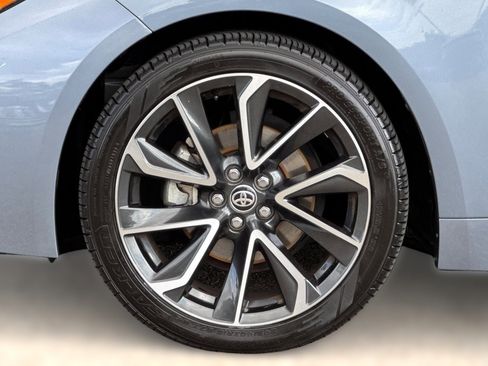 Used 2022 Toyota Corolla SE w/ SE Premium Package FWD image 10