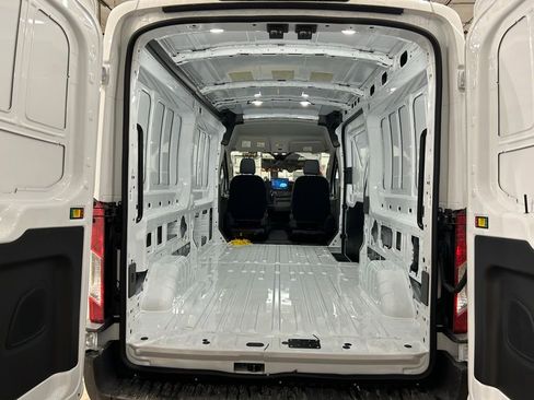 New 2025 Ford Transit 250 148 Medium Roof image 19