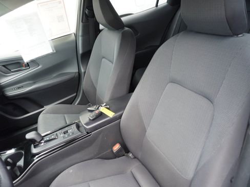 Used 2023 Toyota Prius LE FWD image 21