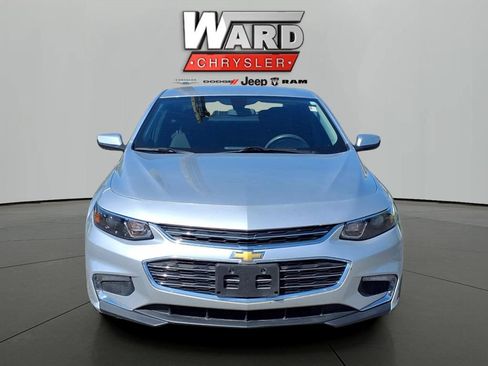Used 2018 Chevrolet Malibu LT FWD image 10
