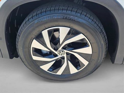 Used 2026 Volkswagen Tiguan S FWD image 22