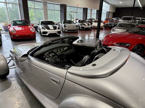 Used 2001 Plymouth Prowler image 33