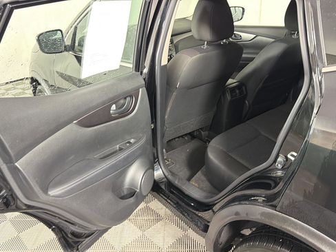 Used 2017 Nissan Rogue Sport S w/ S Appearance Package image 10