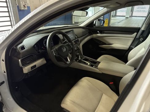 Used 2019 Honda Accord LX image 27
