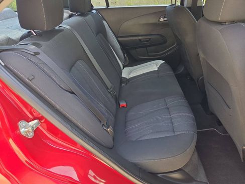Used 2014 Chevrolet Sonic LT FWD image 10