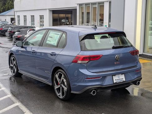 New 2026 Volkswagen GTI SE image 3