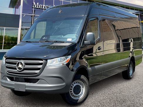 New 2025 Mercedes-Benz Sprinter 3500 image 2