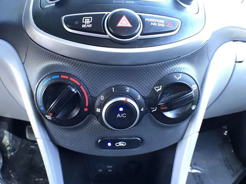 Used 2017 Hyundai Accent SE image 18