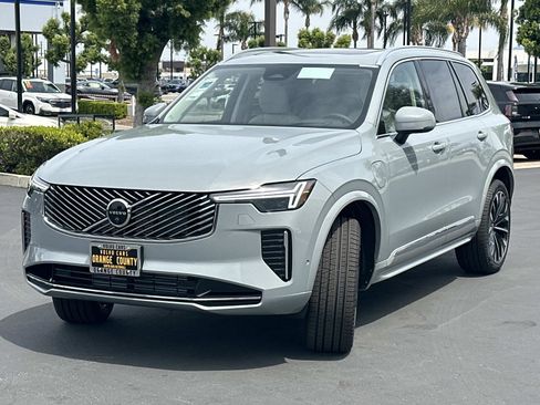 New 2026 Volvo XC90 T8 Ultra w/ Protection Package Premier AWD/4WD image 3