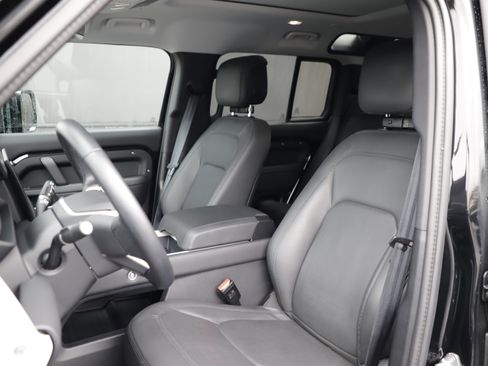 Certified 2025 Land Rover Defender 110 S image 22