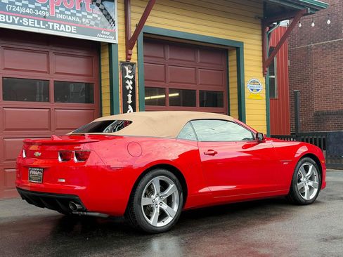 Used 2011 Chevrolet Camaro SS w/ RS Package RWD image 5